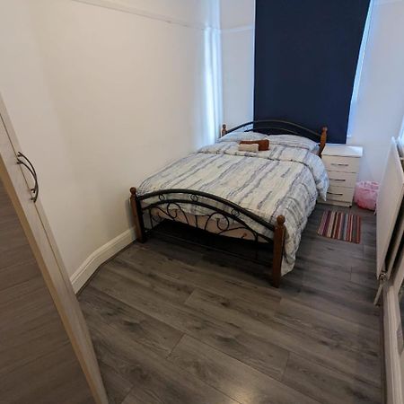 Rahal Hackney Apartment ลอนดอน ภายนอก รูปภาพ