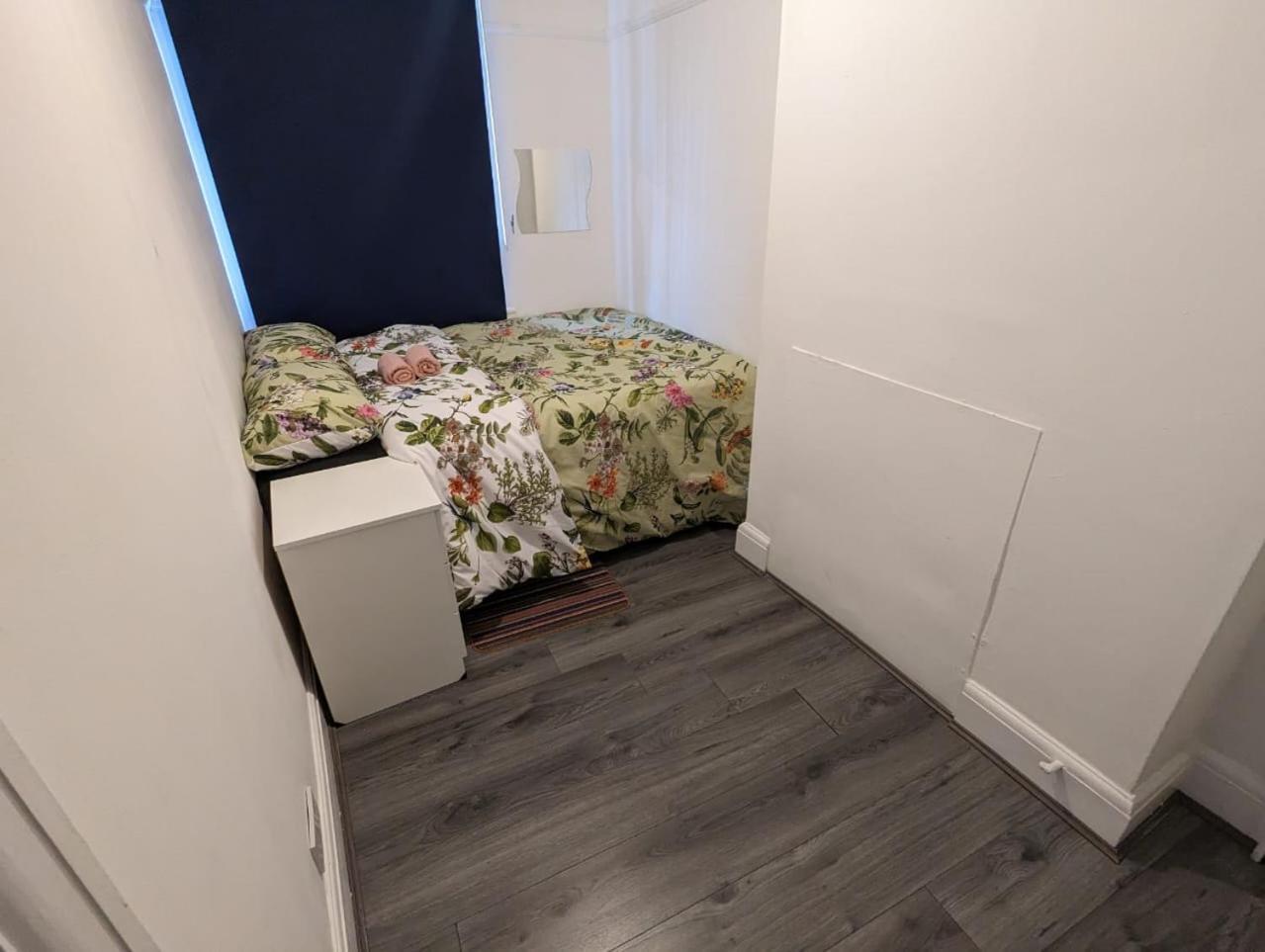Rahal Hackney Apartment ลอนดอน ภายนอก รูปภาพ